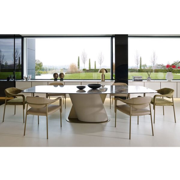 Venus Dining Table